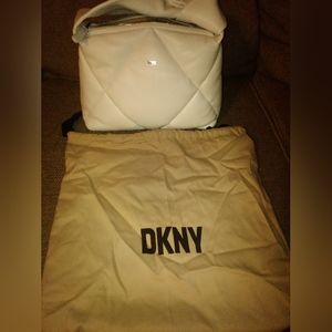 DKNY SMALL HANDBAG BRAND NEW NEVER USED